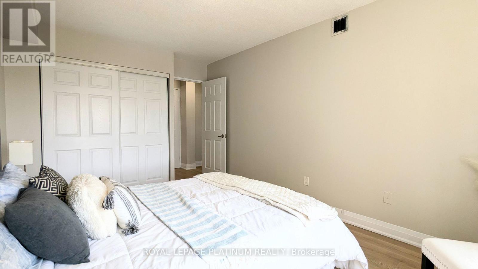 704 - 3559 Eglinton Avenue W, Toronto, Ontario  M6M 5C6 - Photo 20 - W13626646