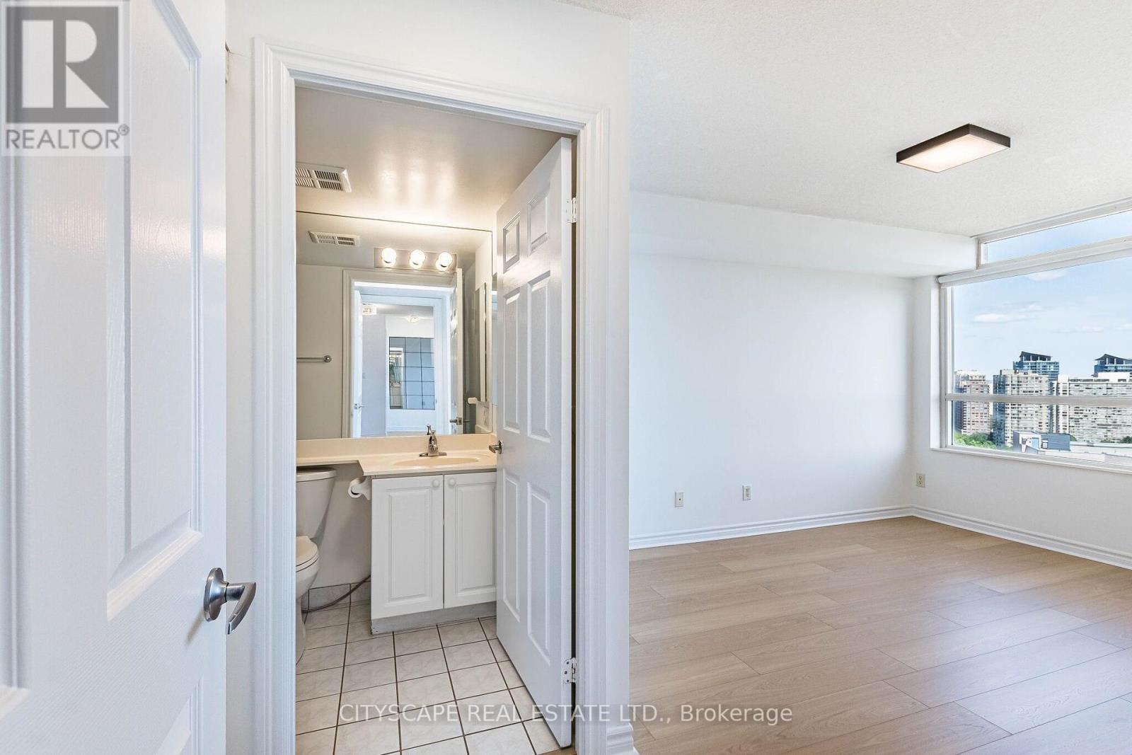 2110 - 3880 Duke Of York Boulevard, Mississauga, Ontario  L5B 4M7 - Photo 25 - W13626656
