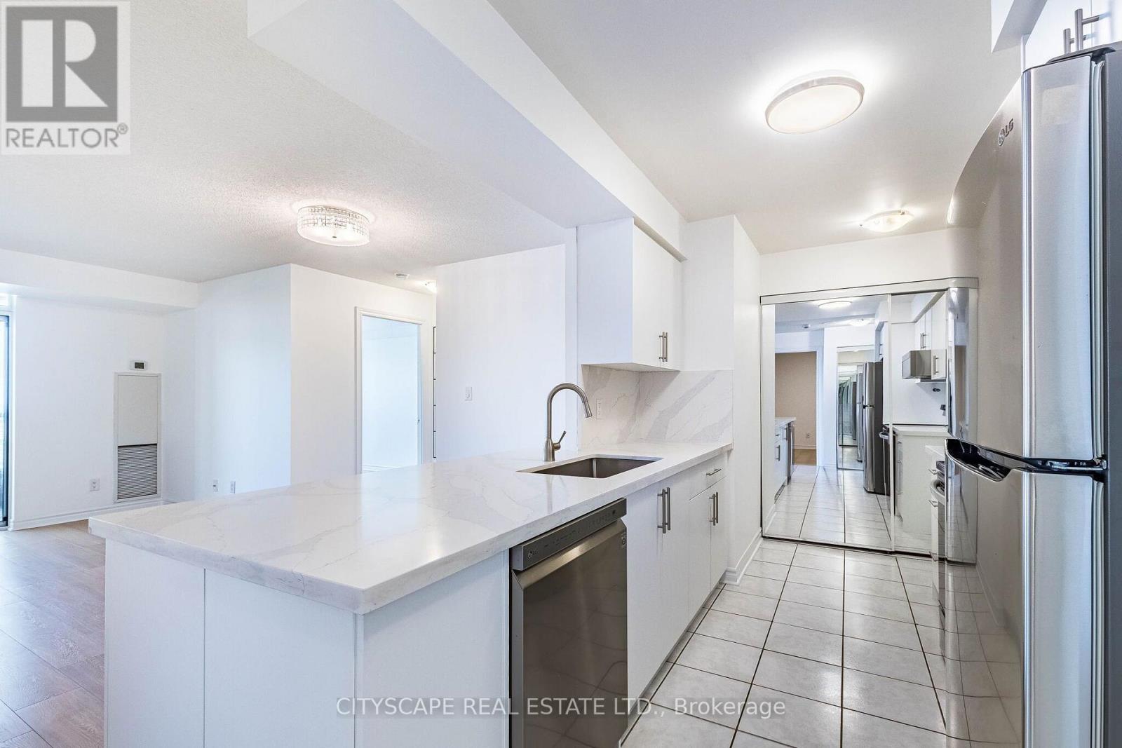 2110 - 3880 Duke Of York Boulevard, Mississauga, Ontario  L5B 4M7 - Photo 9 - W13626656