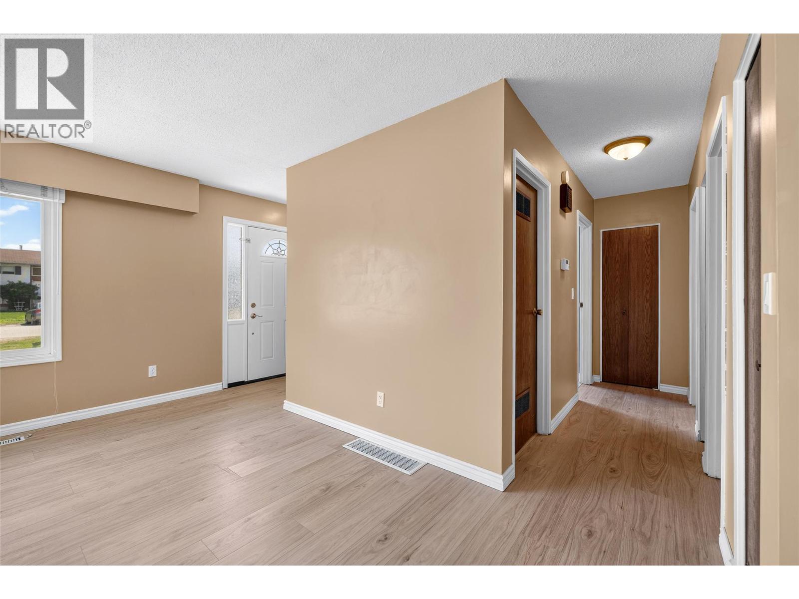 300 Patterson Road, Kelowna, British Columbia V1X 2L2 - Photo 15 - 10393776