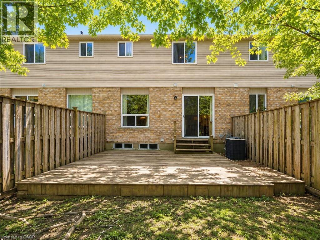 210 Dawn Avenue Unit# 38, Guelph, Ontario  N1G 5L5 - Photo 13 - 40846609