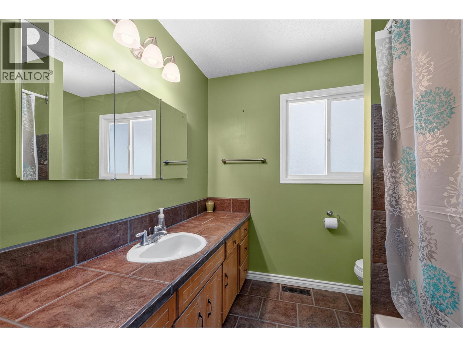 300 Patterson Road, Kelowna, British Columbia V1X 2L2 - Photo 18 - 10393776