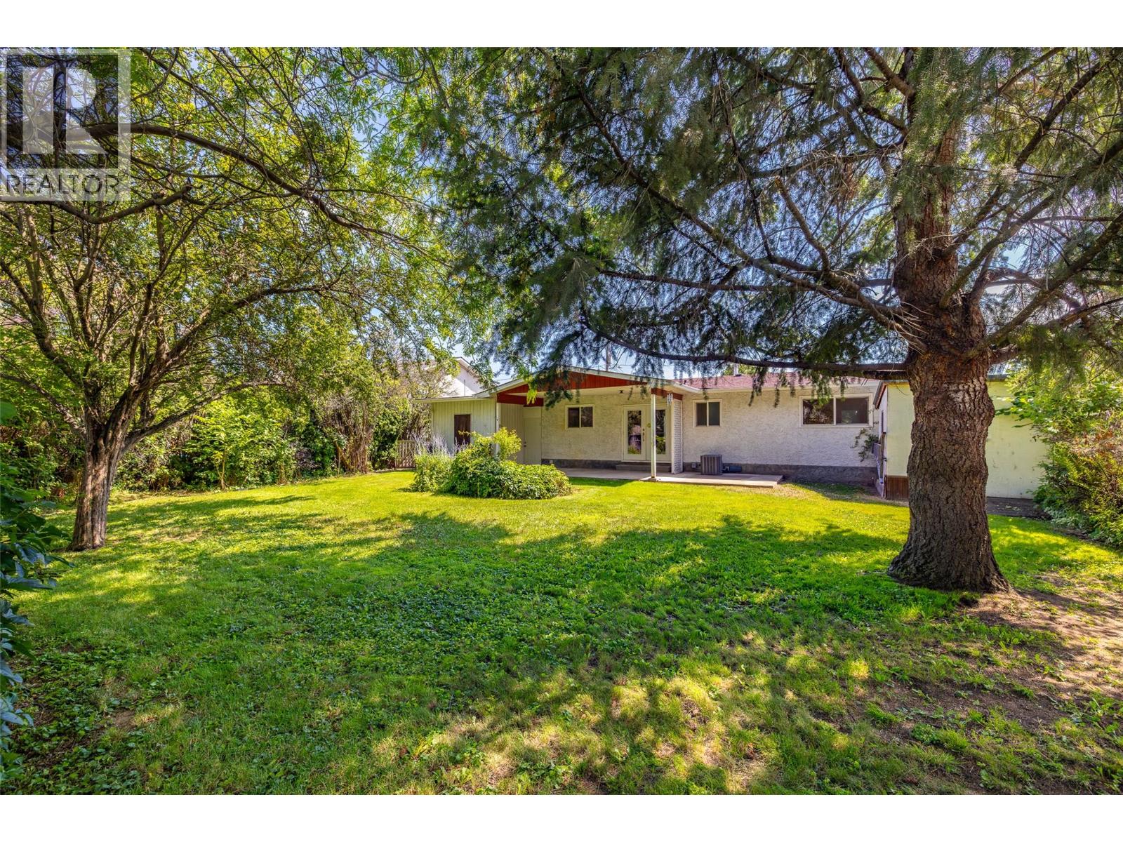 300 Patterson Road, Kelowna, British Columbia V1X 2L2 - Photo 3 - 10393776