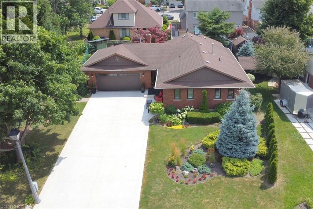 12 Mckeown Court, Caledonia, Ontario  N3W 1G8 - Photo 4 - 40849983
