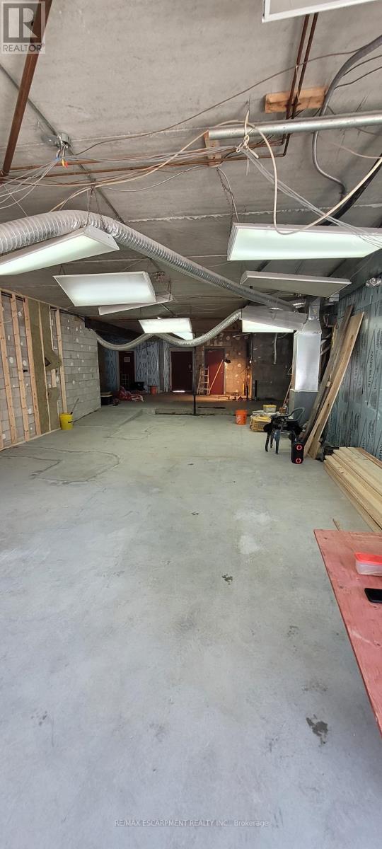 Office #1 - 120 Parkdale Avenue N, Hamilton, Ontario  L8H 5W9 - Photo 15 - X12647016