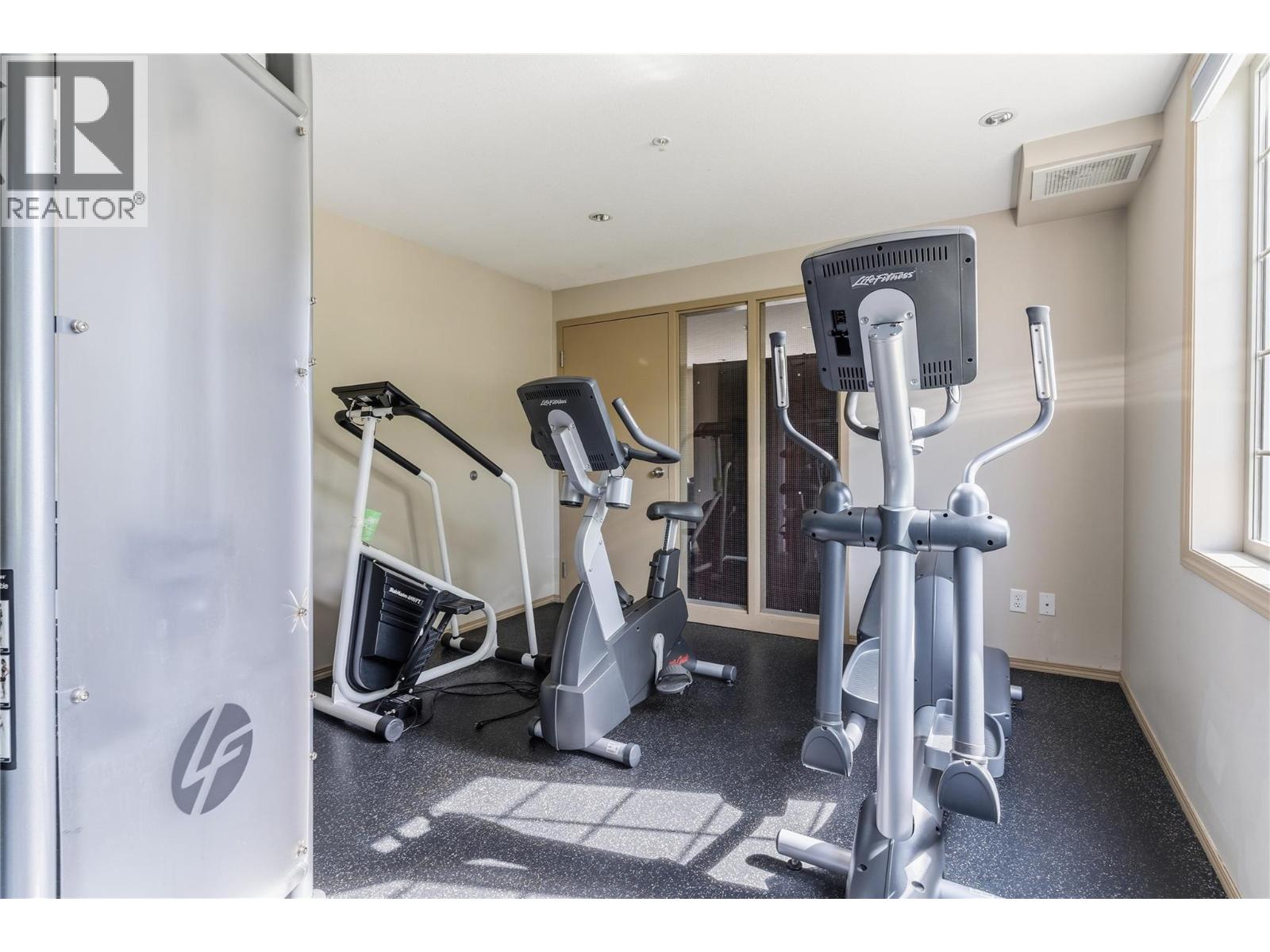 1875 Country Club Drive Unit# 1405, Kelowna, British Columbia V1V 2W7 - Photo 28 - 10396444
