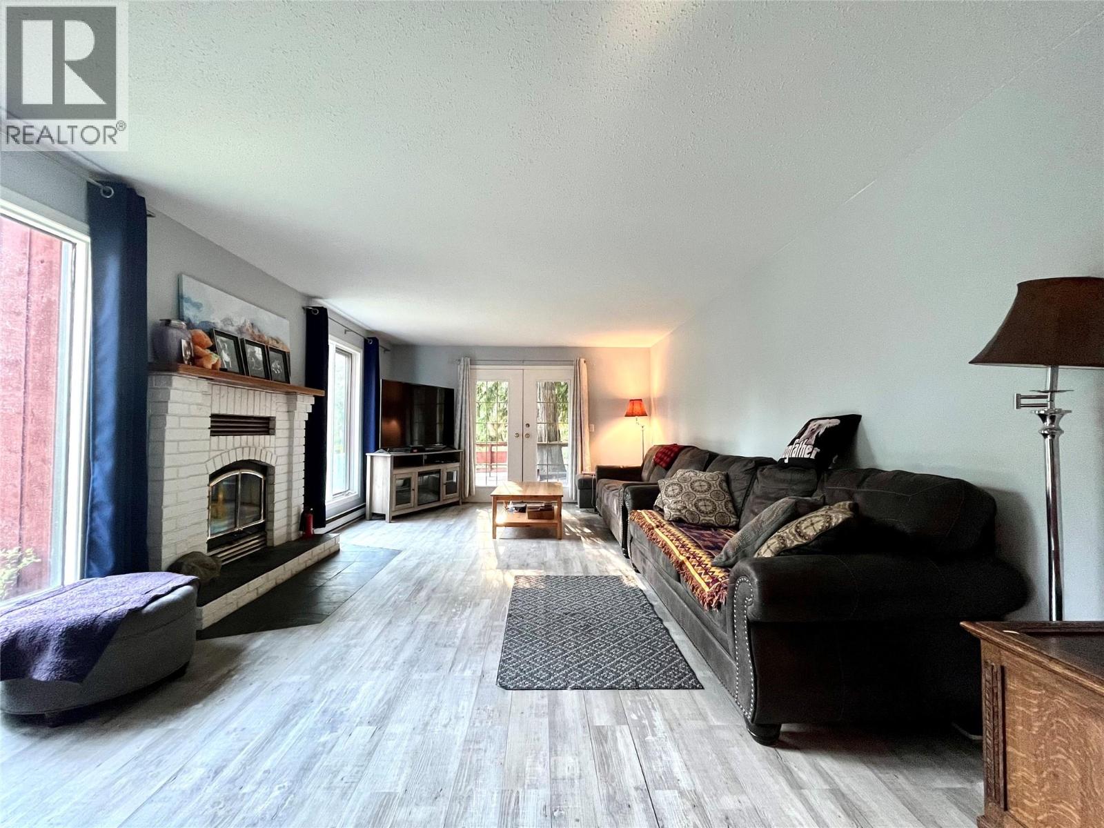 225 6th Street, Nakusp, British Columbia V0G 1R0 - Photo 7 - 10396538