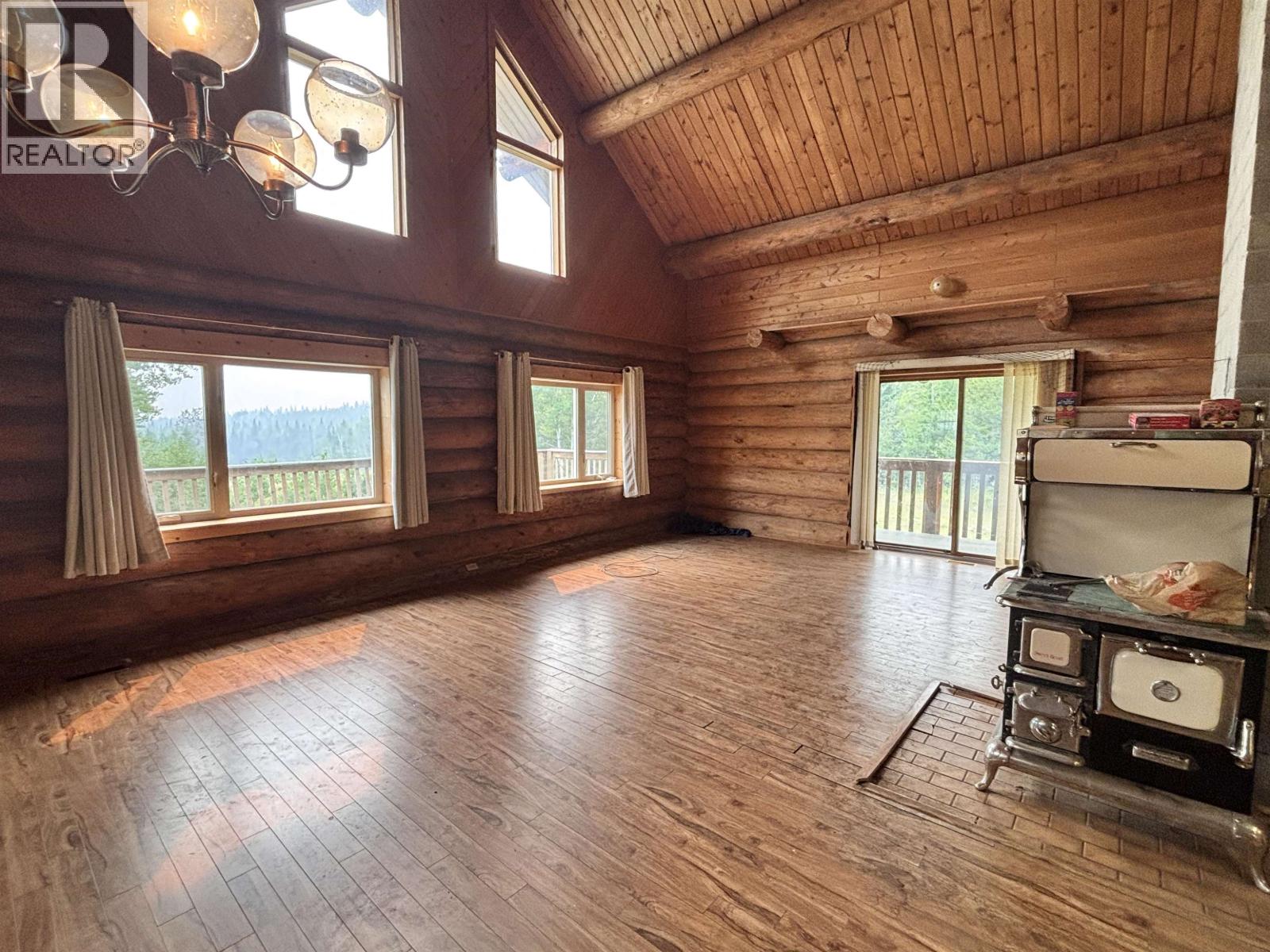 3074 Spout Lake Road, Lac La Hache, British Columbia  V0K 1T0 - Photo 17 - R3078403