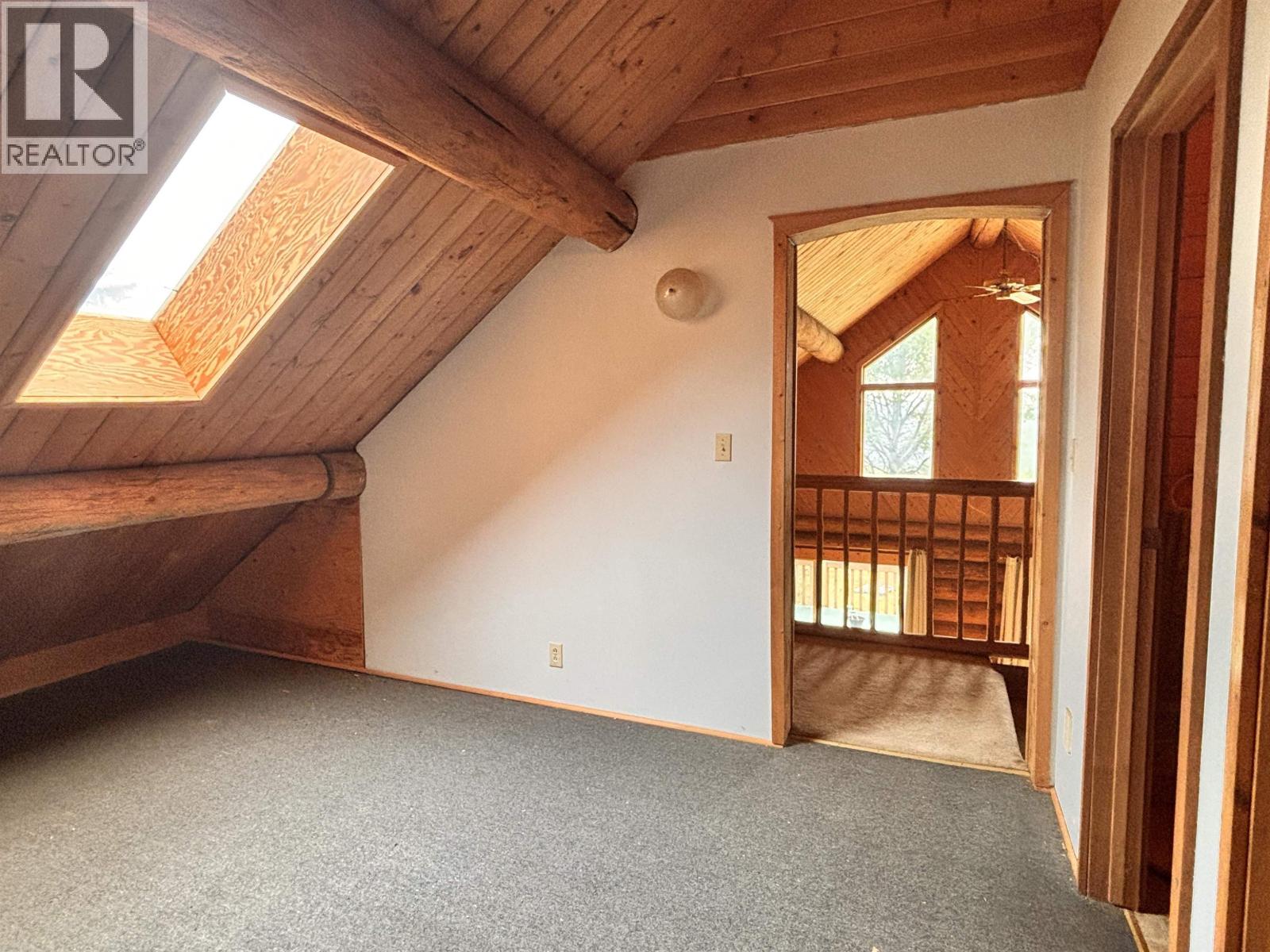 3074 Spout Lake Road, Lac La Hache, British Columbia  V0K 1T0 - Photo 27 - R3078403