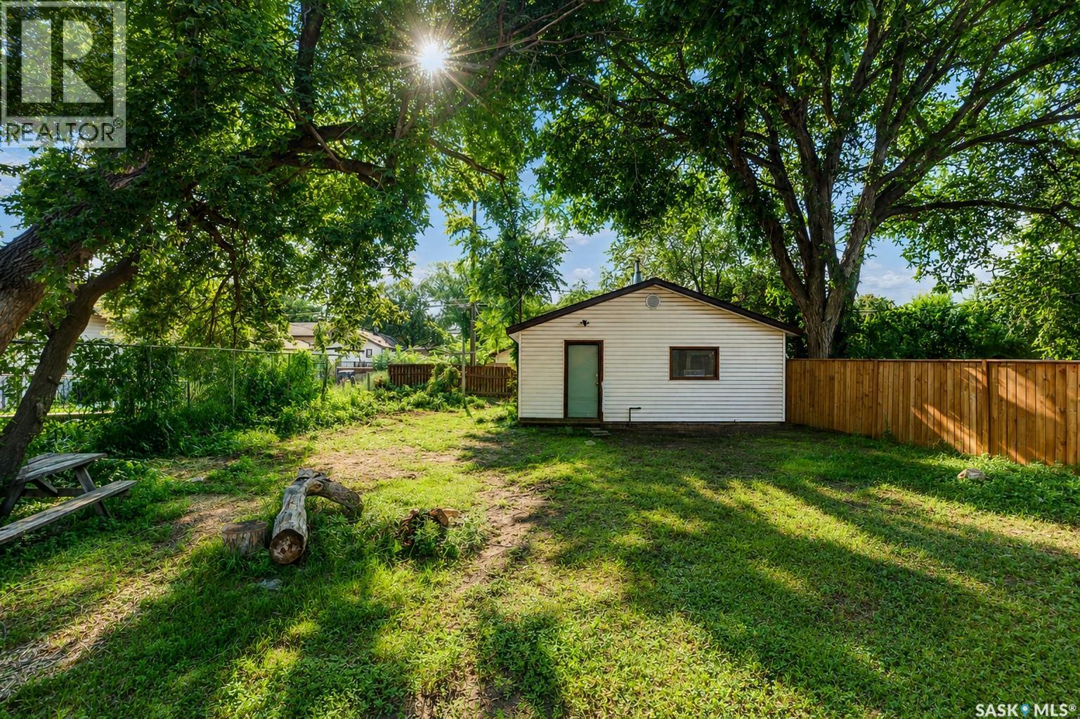 713 L Avenue S, Saskatoon, Saskatchewan  S7M 2H8 - Photo 36 - SK044238