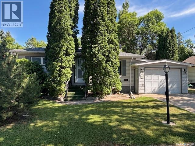 722 1st Street, Canora, Saskatchewan  S0A 0L0 - Photo 1 - SK044145