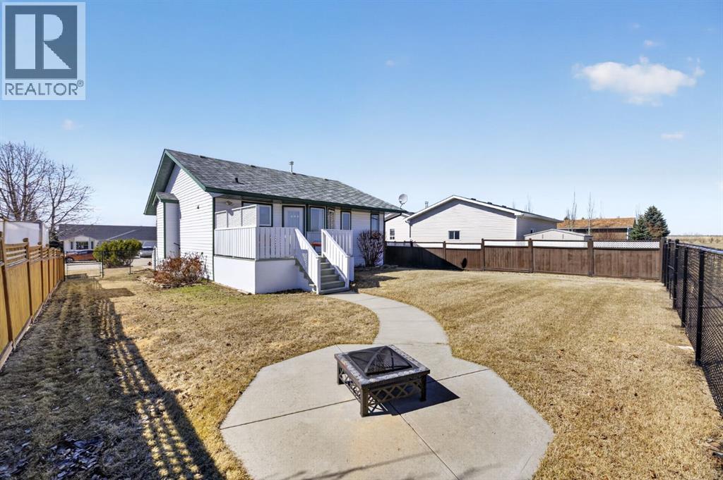 505 1 Street NW, Linden, Alberta  T0M 1J0 - Photo 5 - A2302381