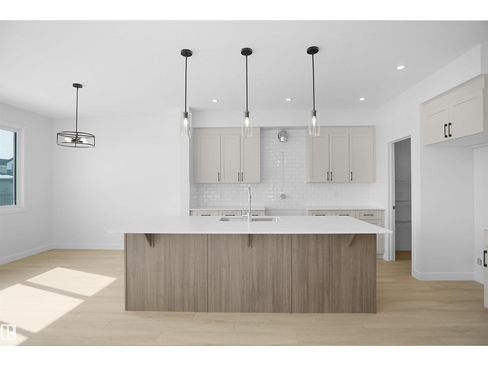 7239 182 Av NW, Edmonton, Alberta  T5Z 0V6 - Photo 11 - E4501651