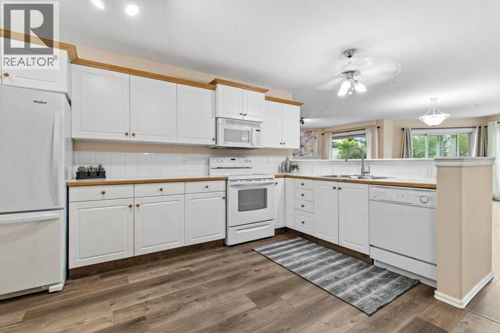211, 6118 53 Avenue, Red Deer, Alberta T4N 6P7 - Photo 3 - A2314916