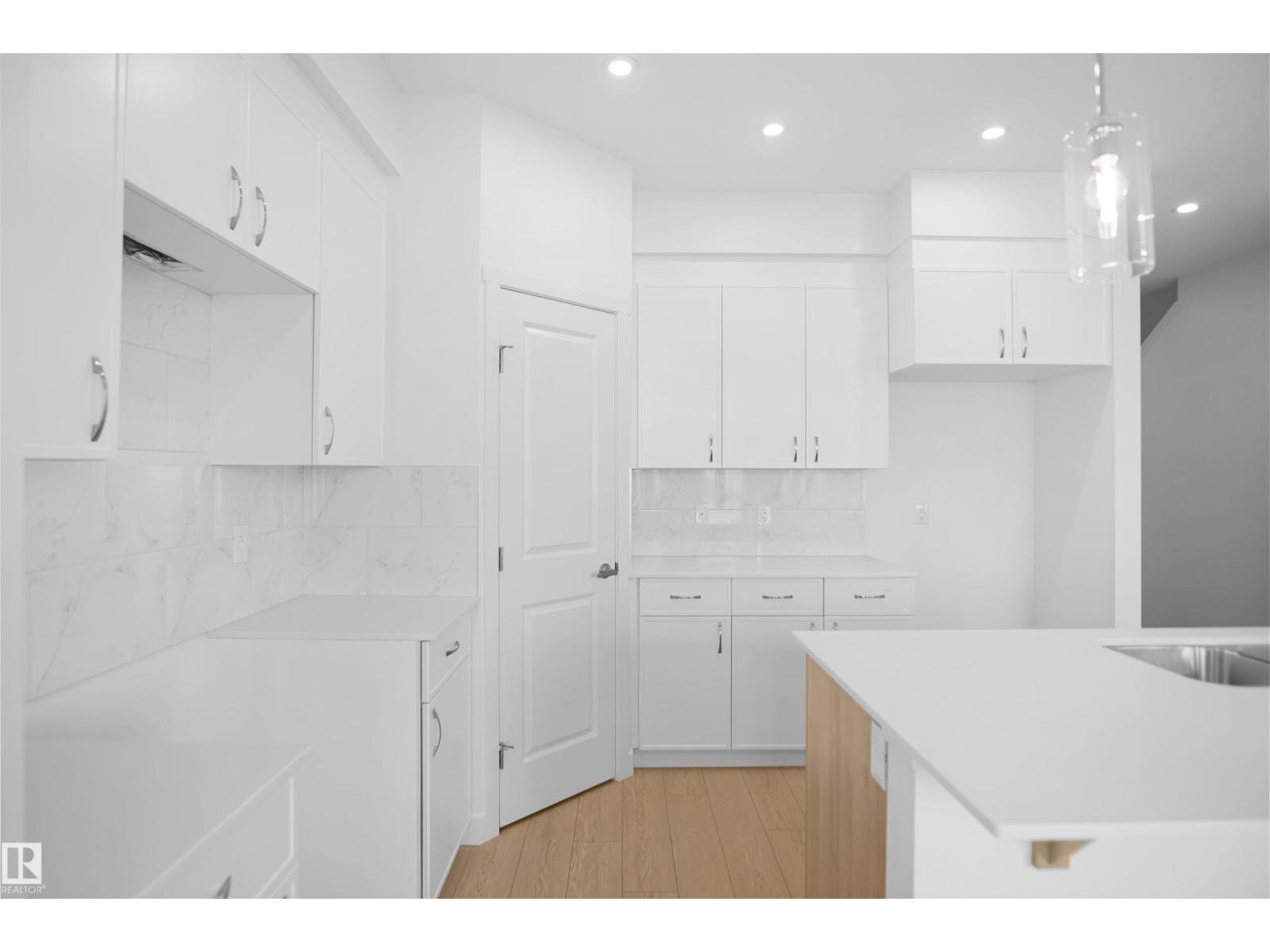 1023 14 Av NW, Edmonton, Alberta  T6T 2N5 - Photo 15 - E4501650