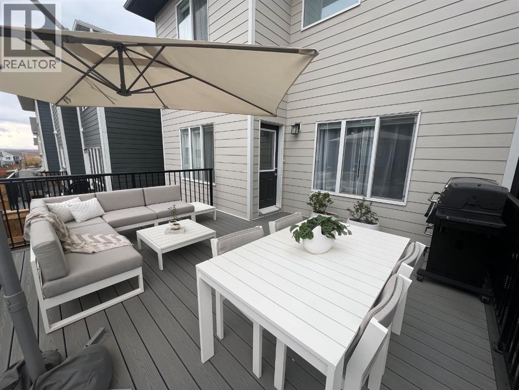 902 Bluerock Way SW, Calgary, Alberta  T2Y 0S5 - Photo 36 - A2332149