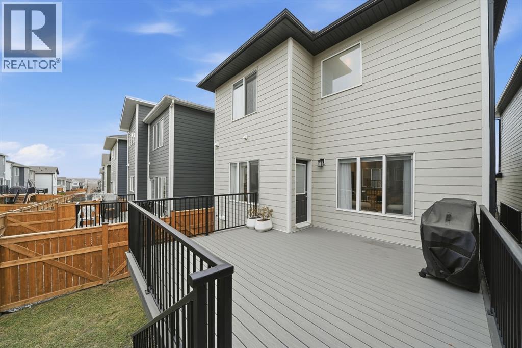 902 Bluerock Way SW, Calgary, Alberta  T2Y 0S5 - Photo 31 - A2332149