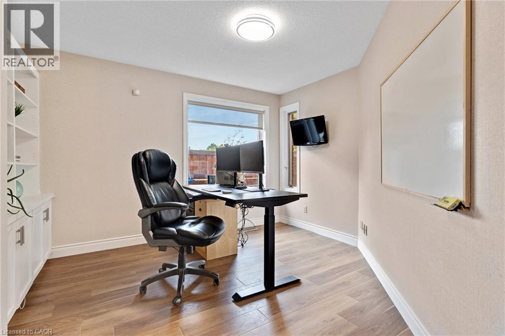 600 Coppercroft Court, Waterloo, Ontario  N2K 3M2 - Photo 8 - 40847692