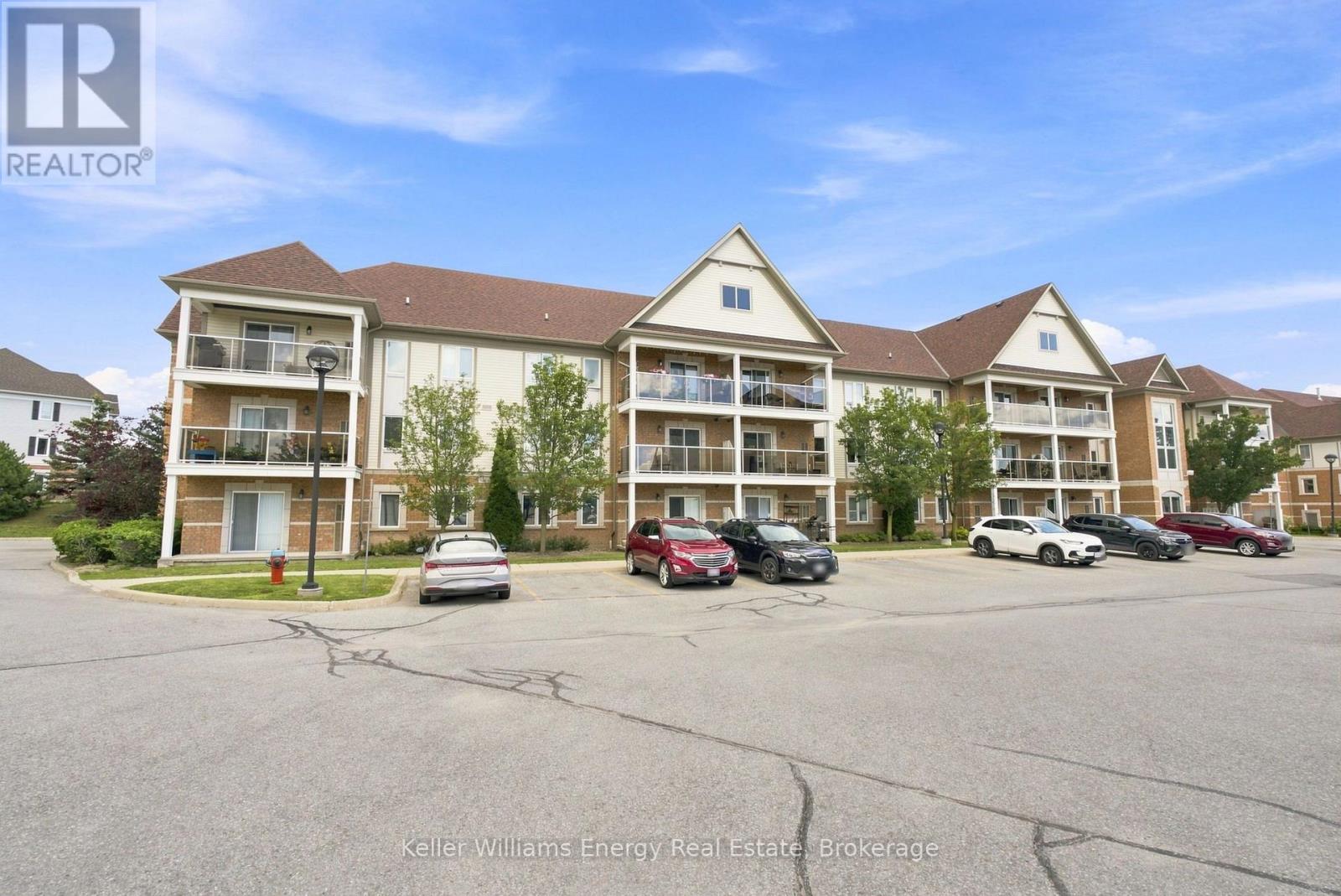 204 - 124 Aspen Springs Drive, Clarington, Ontario  L1C 0G8 - Photo 1 - E13626760