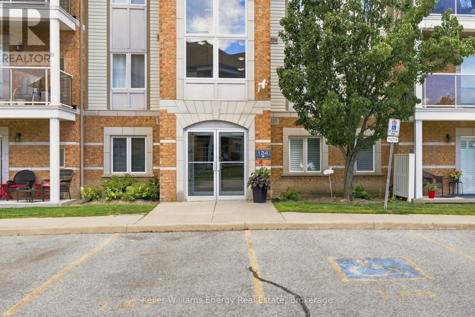 204 - 124 Aspen Springs Drive, Clarington, Ontario  L1C 0G8 - Photo 4 - E13626760