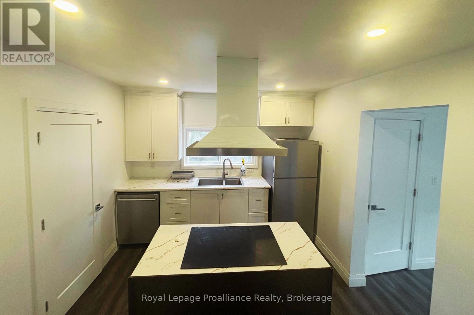 18 Ritchie Avenue, Belleville, Ontario  K8P 3V9 - Photo 6 - X13626792