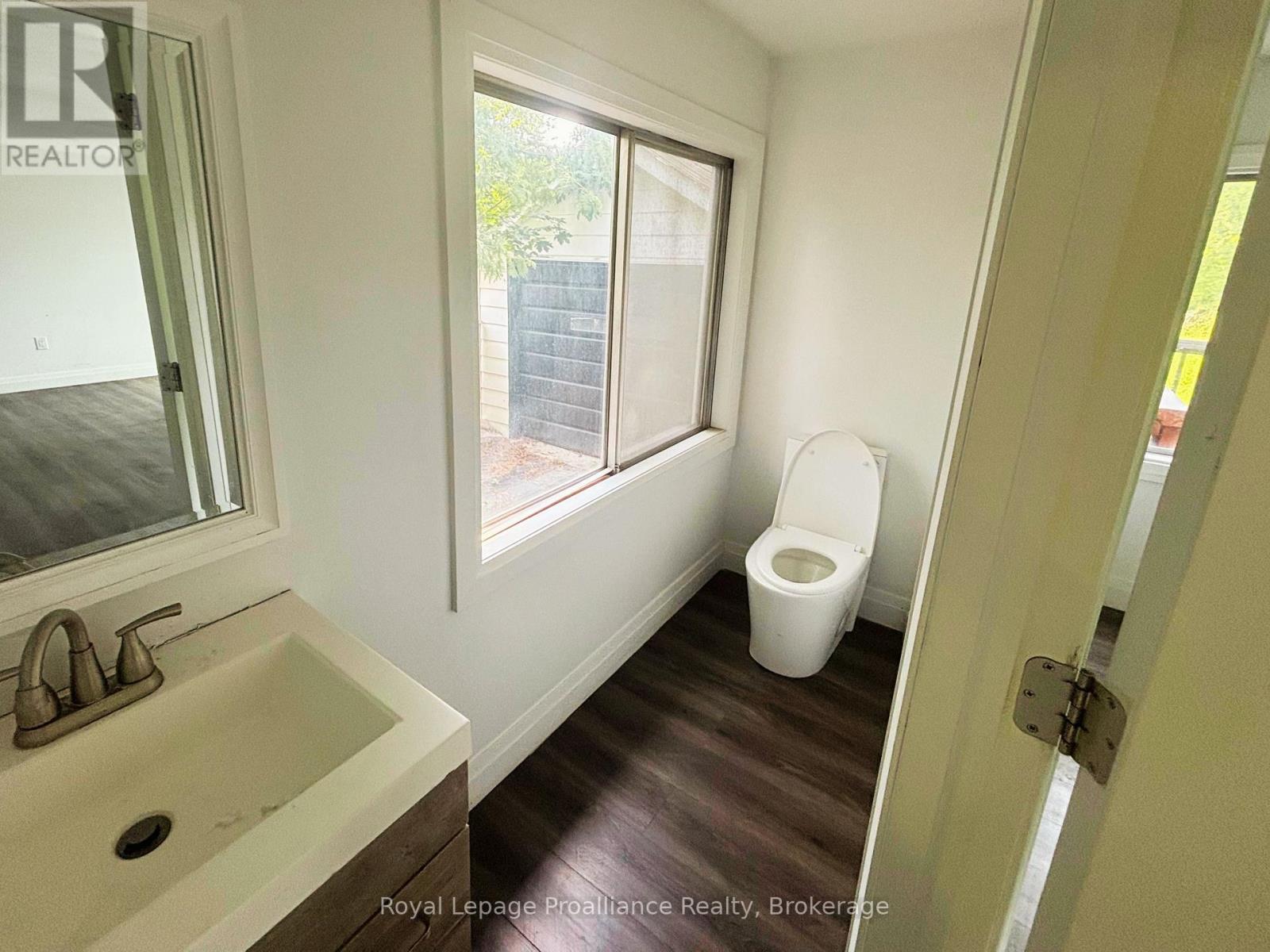 18 Ritchie Avenue, Belleville, Ontario  K8P 3V9 - Photo 8 - X13626792