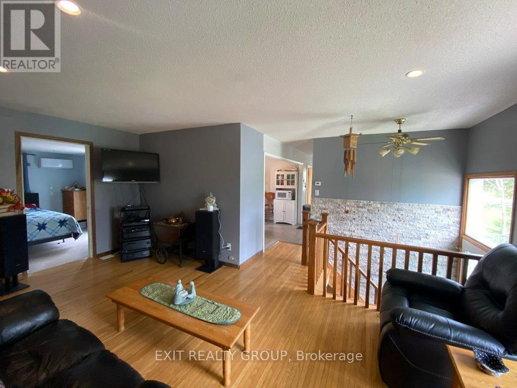 87 Bernard Long Road, Quinte West, Ontario  K8V 5P6 - Photo 9 - X13626838