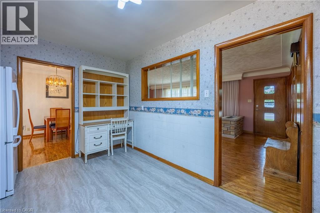 631 Peel Street, Delhi, Ontario  N4B 2H3 - Photo 11 - 40840283
