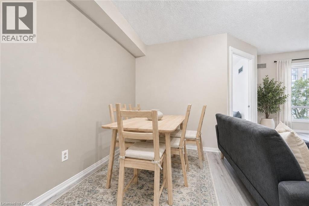 155 Hillcrest Avenue Unit# 302, Mississauga, Ontario  L5B 3Z2 - Photo 7 - 40849347