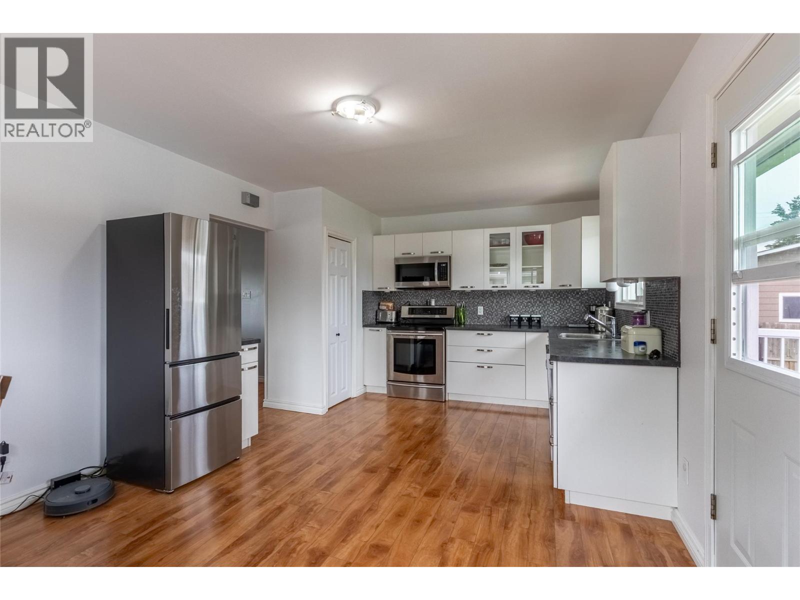 690 Alberni Avenue, Kamloops, British Columbia  V2B 1T1 - Photo 9 - 10391952