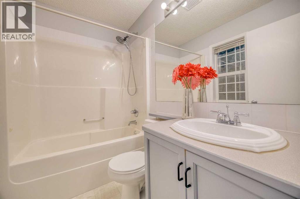 81 Prestwick Avenue SE, Calgary, Alberta T2Z 3W7 - Photo 23 - A2329072