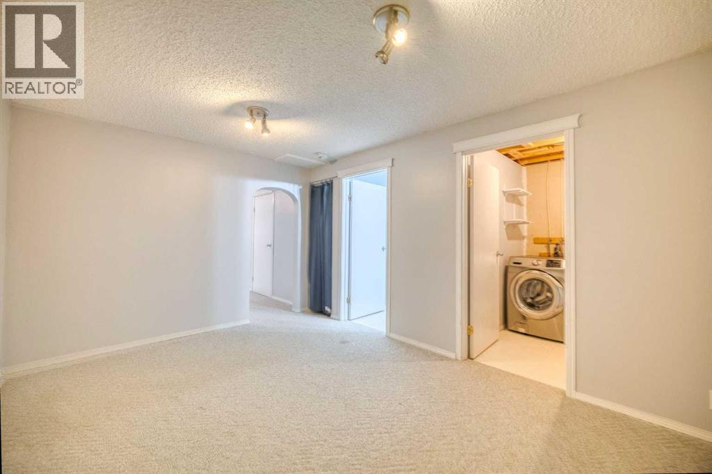 81 Prestwick Avenue SE, Calgary, Alberta T2Z 3W7 - Photo 30 - A2329072