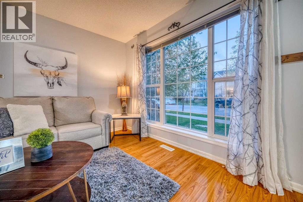 81 Prestwick Avenue SE, Calgary, Alberta T2Z 3W7 - Photo 4 - A2329072