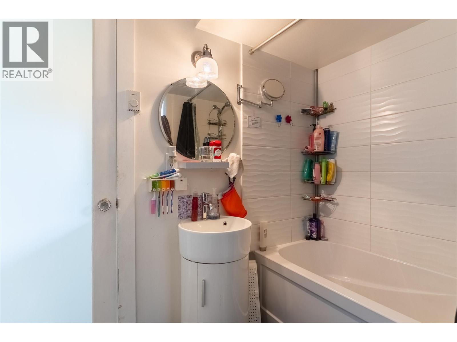 690 Alberni Avenue, Kamloops, British Columbia  V2B 1T1 - Photo 27 - 10391952