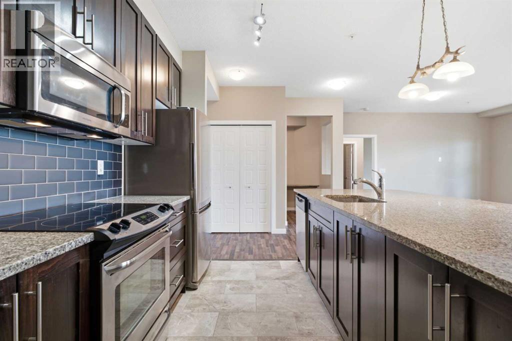 306, 207 Sunset Drive, Cochrane, Alberta T4C 0H7 - Photo 3 - A2330348