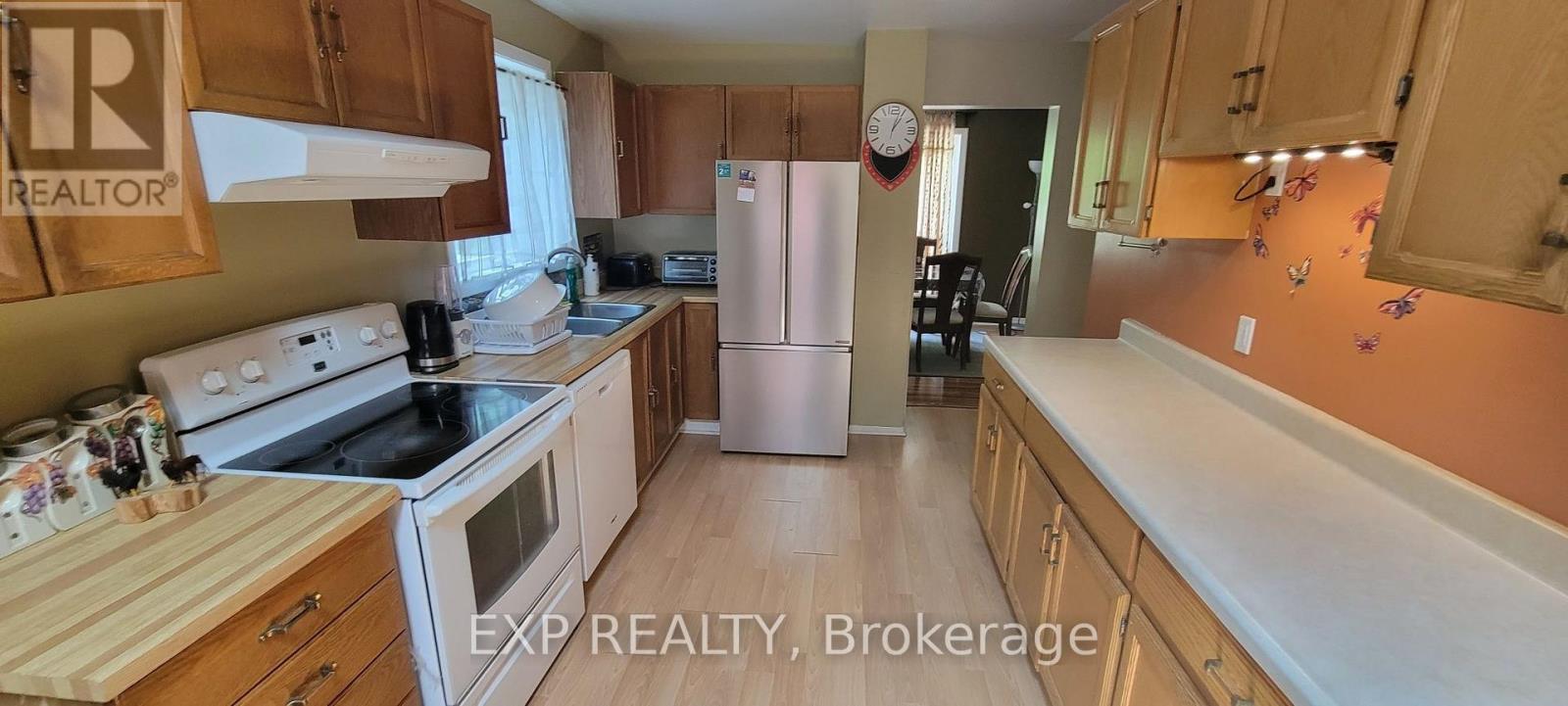 796 Harlequin Crescent, Ottawa, Ontario K1E 2P3 - Photo 3 - X13626746