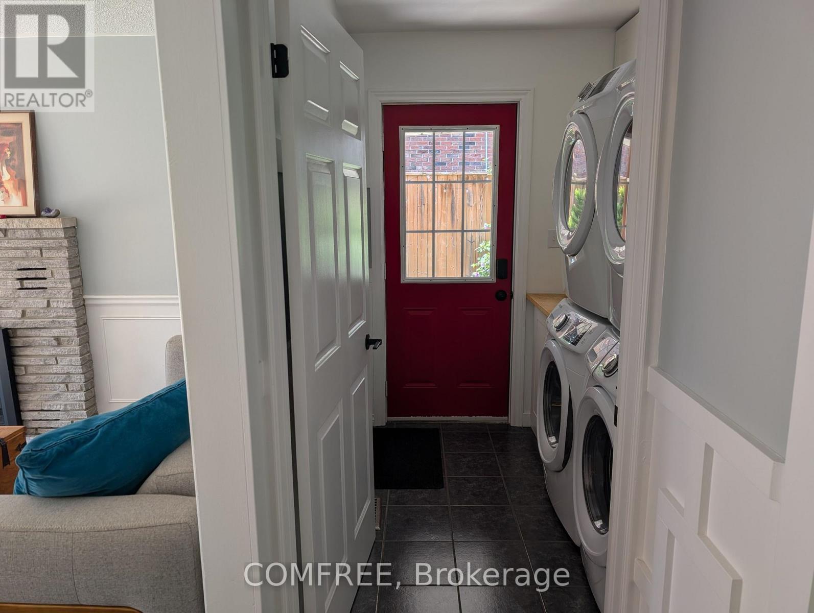 12 Millbridge Crescent, Pelham, Ontario L0S 1E1 - Photo 15 - X13626762