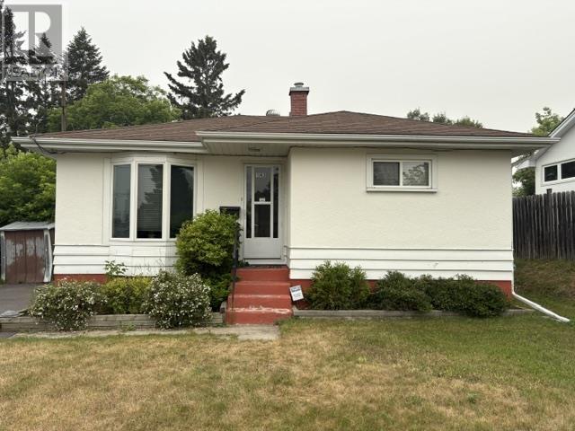 143 Matthews Street, Thunder Bay, Ontario