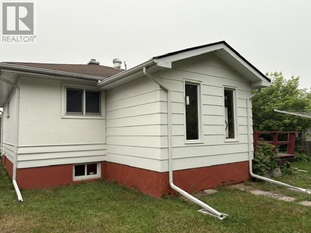 143 Matthews Street, Thunder Bay, Ontario  P7A 3K8 - Photo 2 - TB2601995