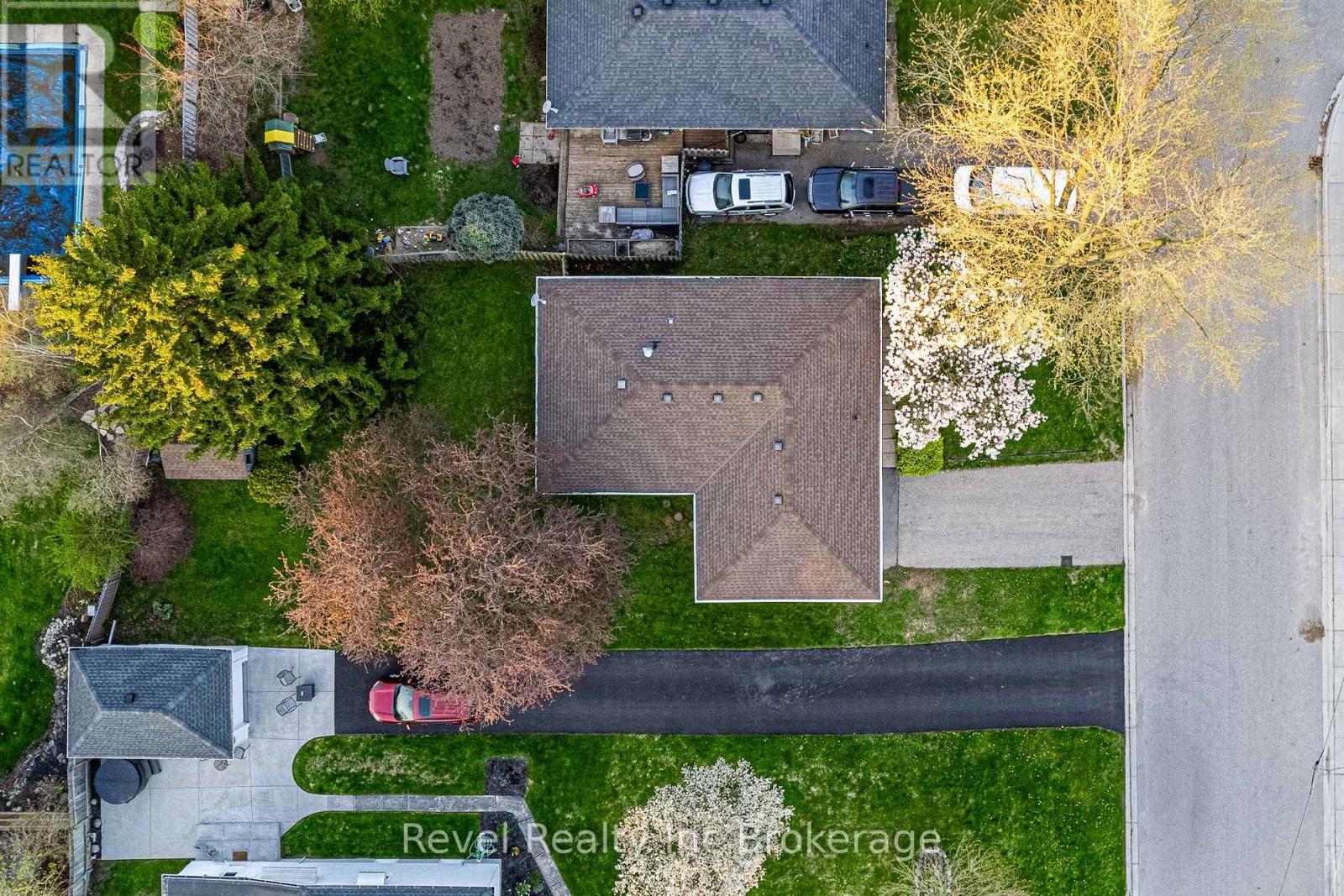 311 Tunis Street, Ingersoll, Ontario N5C 1W9 - Photo 3 - X13626828