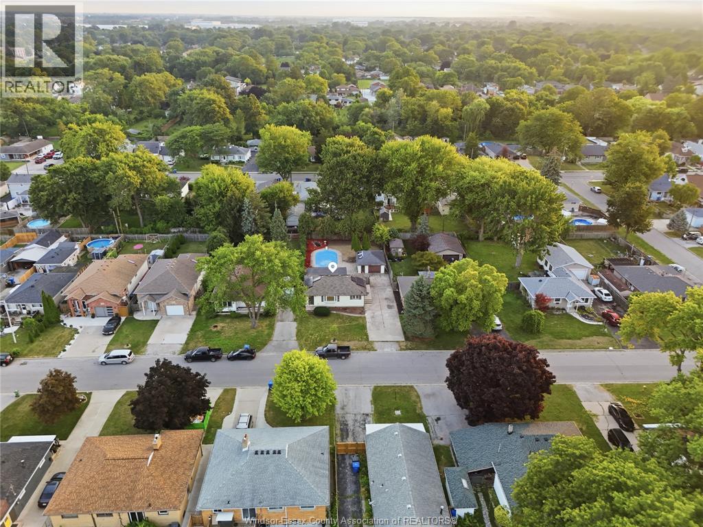 2733 Lloyd George Boulevard, Windsor, Ontario  N8T 2T8 - Photo 3 - 26018553