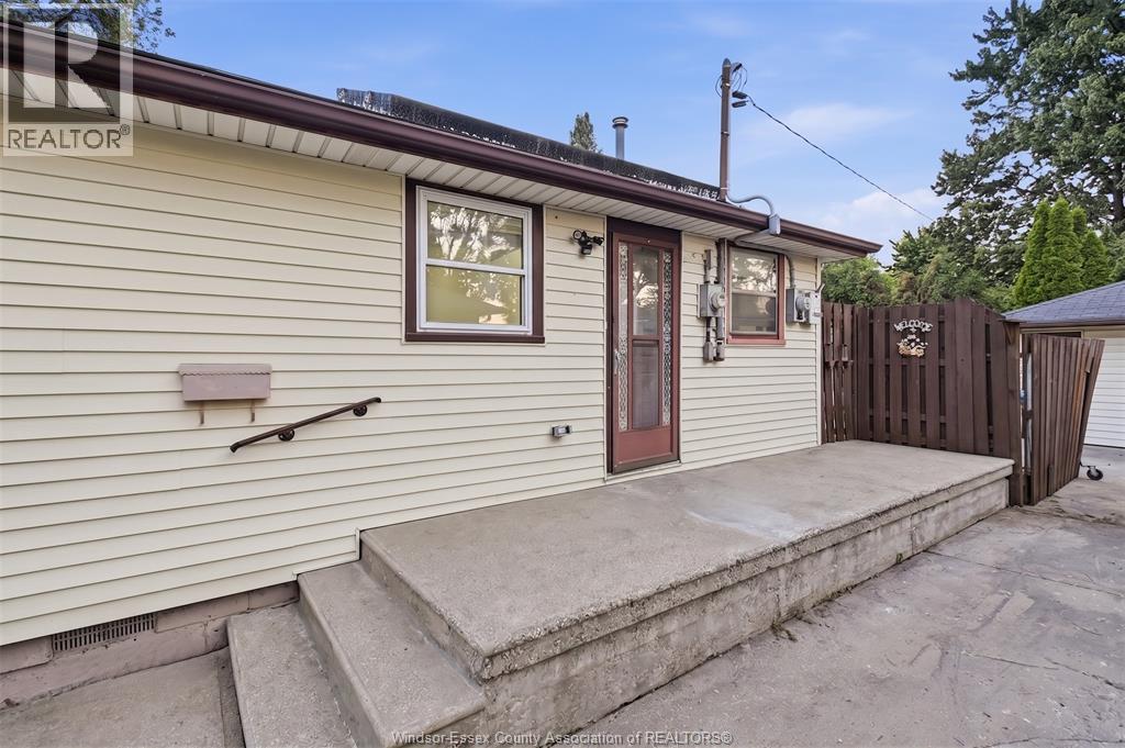 2733 Lloyd George Boulevard, Windsor, Ontario  N8T 2T8 - Photo 6 - 26018553