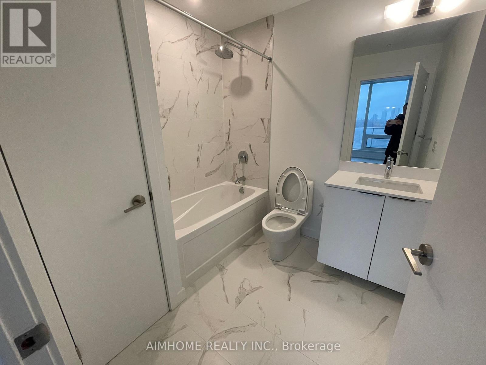 N629 - 7 Golden Lion Heights, Toronto, Ontario  M2M 0C1 - Photo 10 - C13626734