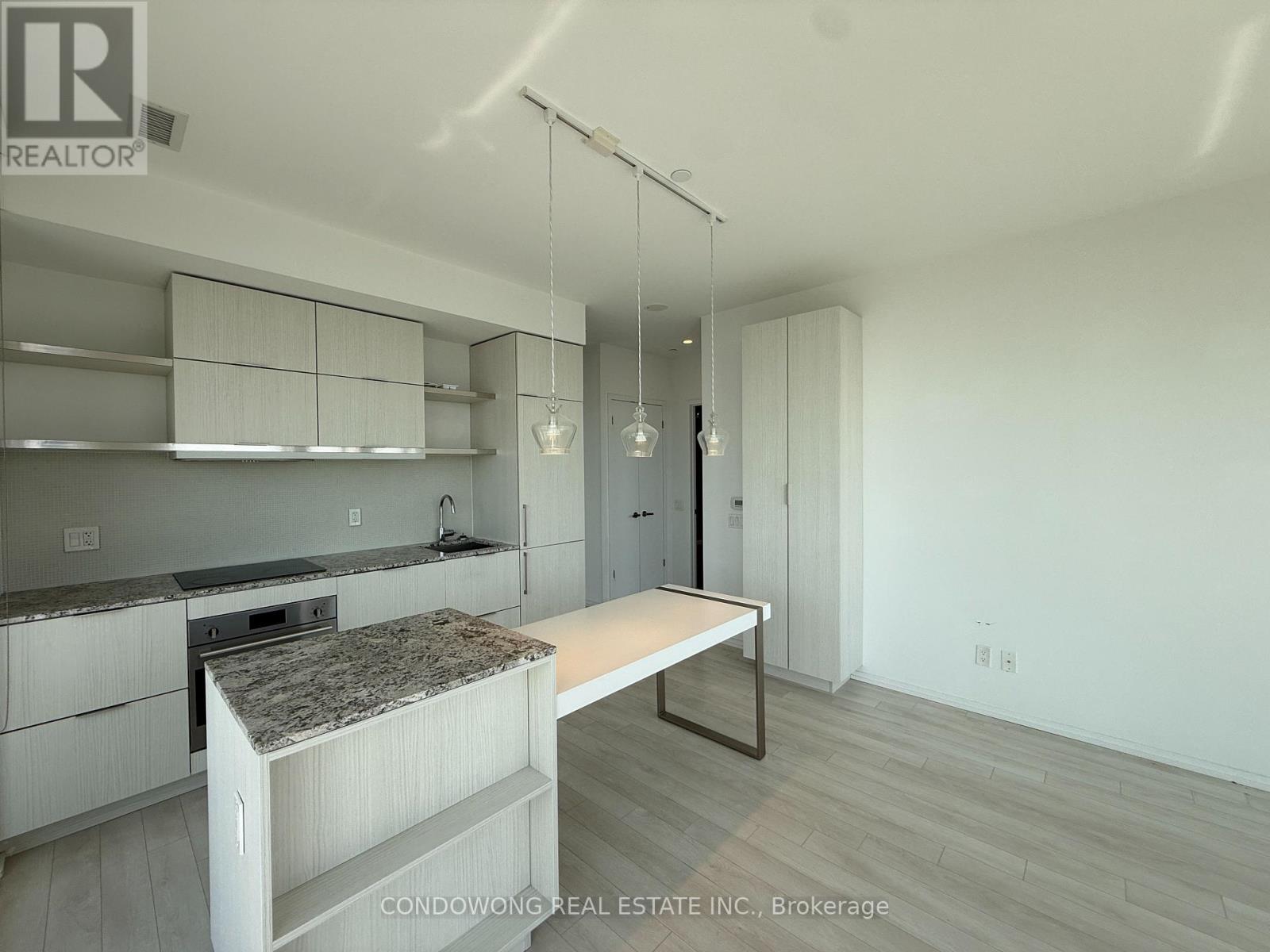 4505 - 197 Yonge Street, Toronto, Ontario  M5B 0C1 - Photo 3 - C13626890