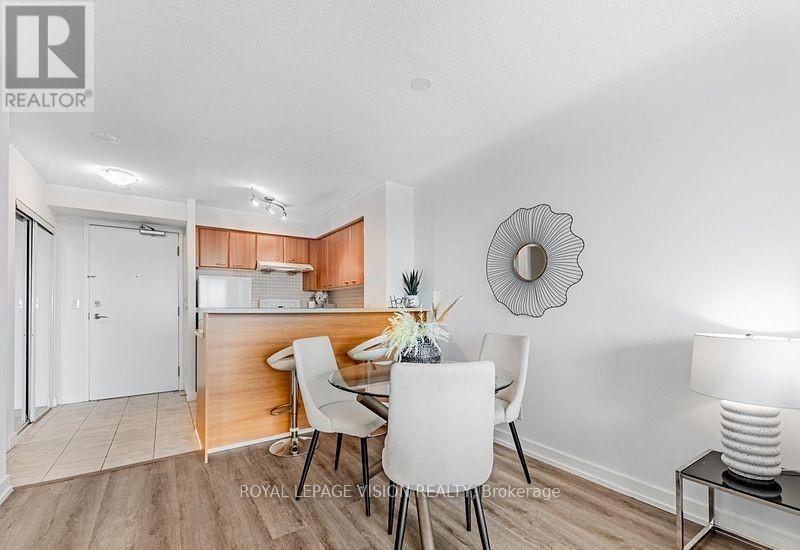 3308 - 38 Lee Centre Drive, Toronto, Ontario  M1H 3J7 - Photo 17 - E13626748