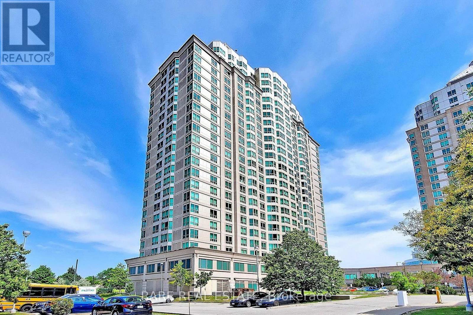 1016 - 11 LEE CENTRE DRIVE