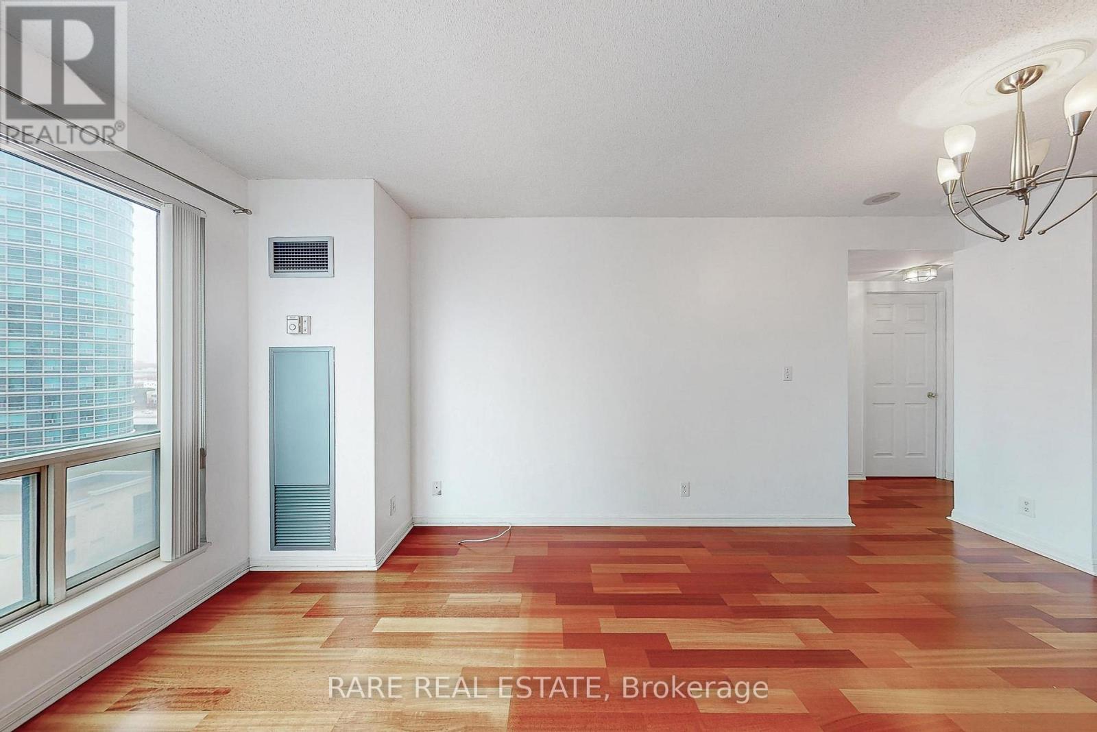1016 - 11 Lee Centre Drive, Toronto, Ontario  M1H 3J5 - Photo 5 - E13626872