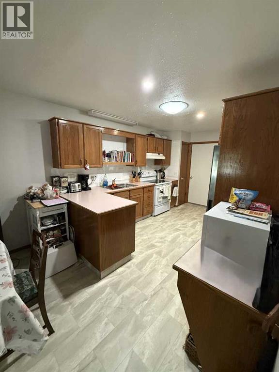 4102 Silverpark Estates Close, Olds, Alberta  T4H 1B4 - Photo 11 - A2289940