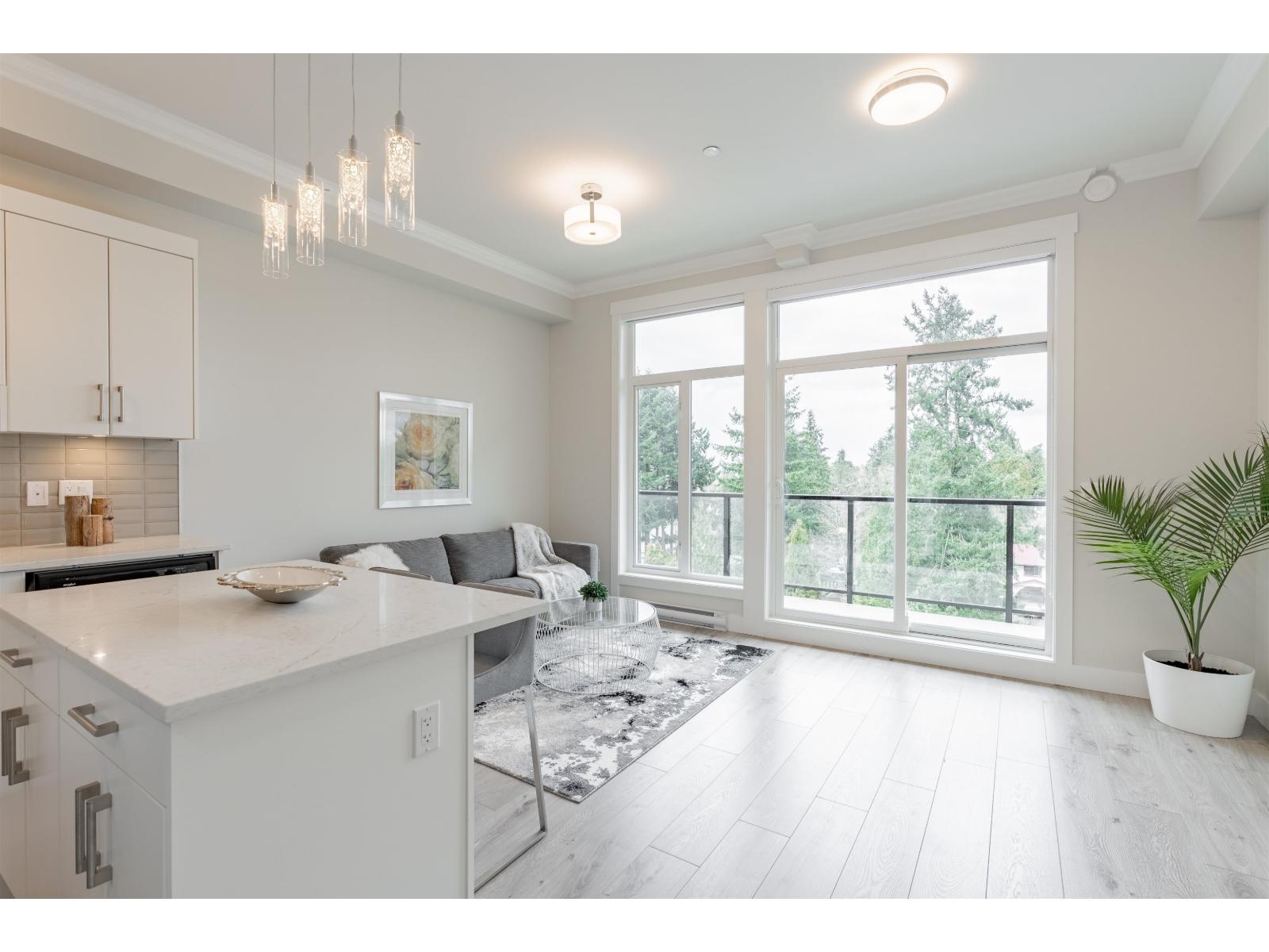 608 13799 101 Avenue, Surrey, British Columbia  V3T 0N9 - Photo 3 - R3151673