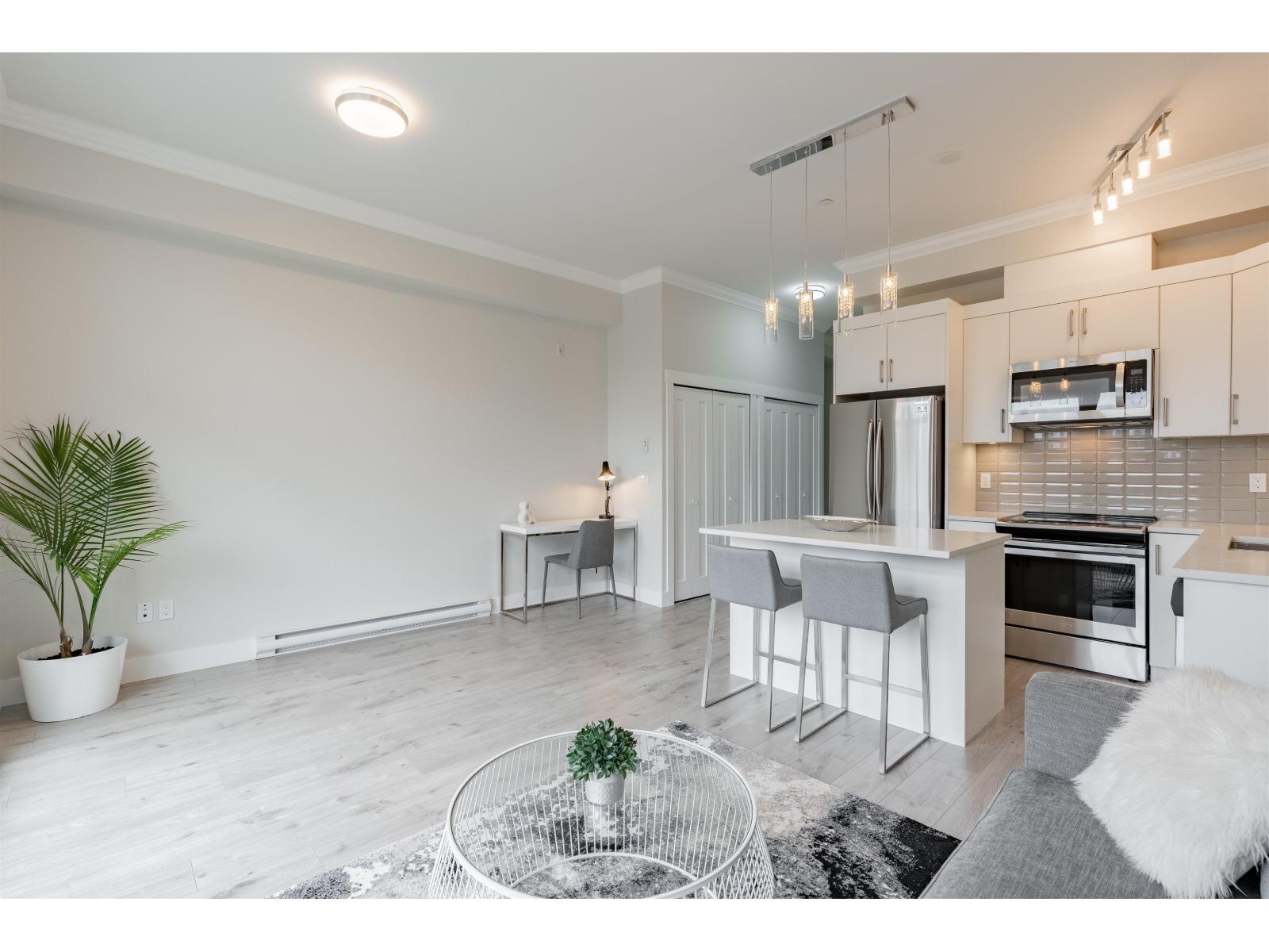 608 13799 101 Avenue, Surrey, British Columbia  V3T 0N9 - Photo 8 - R3151673